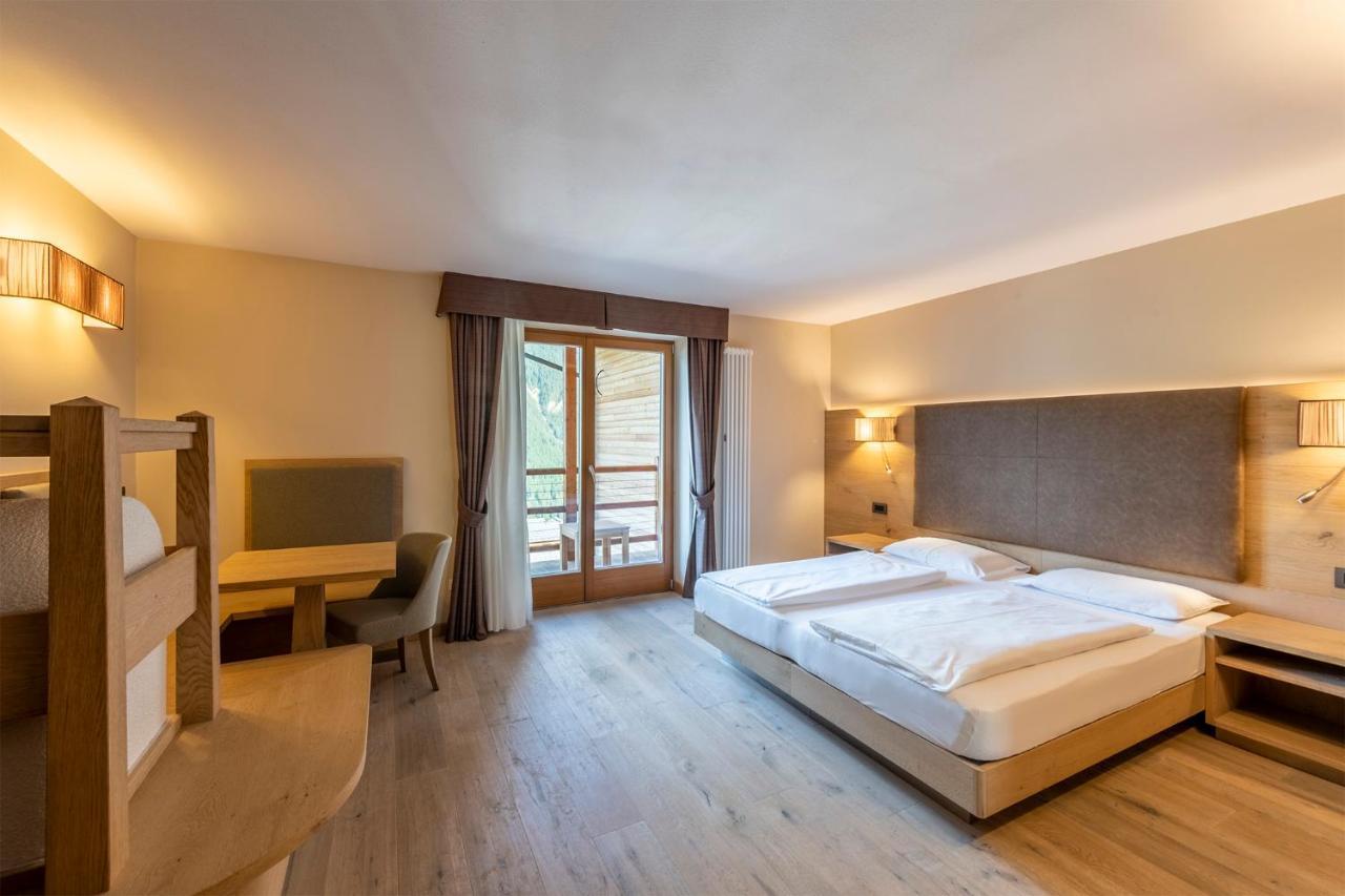 Design & Suite Hotel Ciarnadoi ヴィーゴ・ディ・ファッサ エクステリア 写真